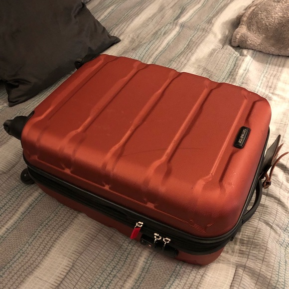 samsonite fiero spinner